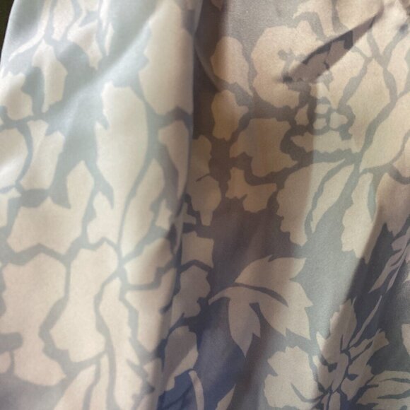 SENSATIONS 2 PIECE Night gown with robe MEDIUM - Picture 6 of 13